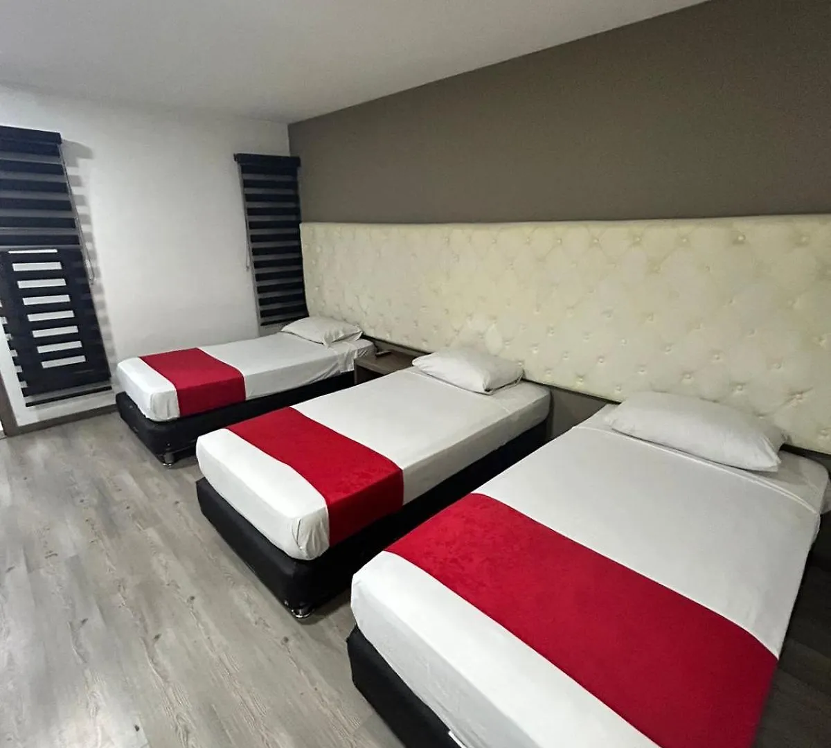 Aw Hotel Ariston Tower Bogota 4*,